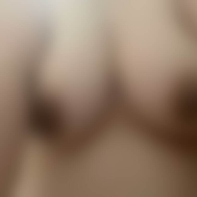 いちかのおっぱいです。
乳首つまんでください////