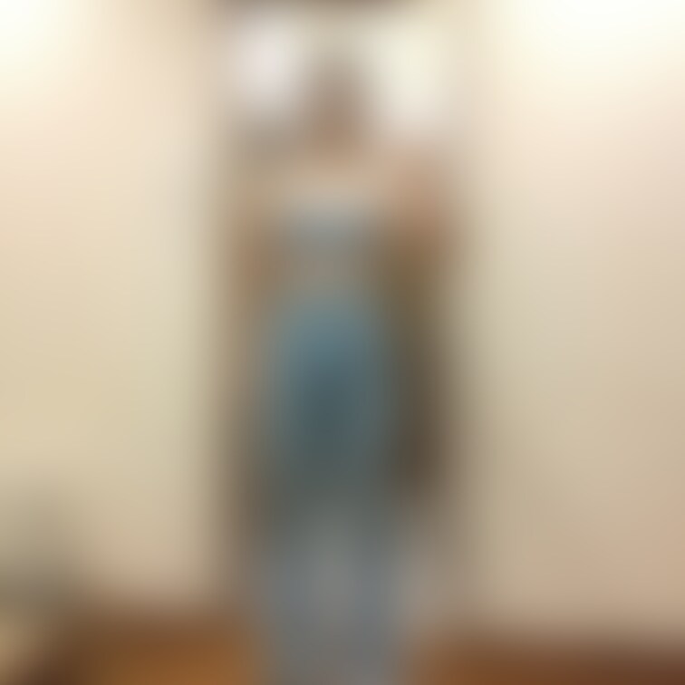 エロ仲間のSさんがデニムフェチで試着鑑賞会した時の写真です。