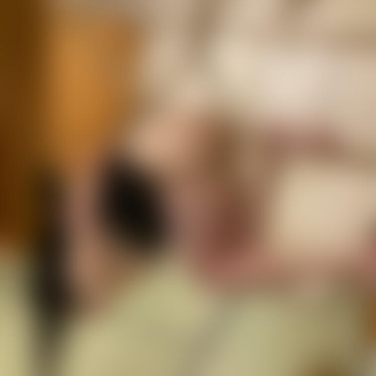 縛られたお尻が亀頭のようにみえる縛り。
