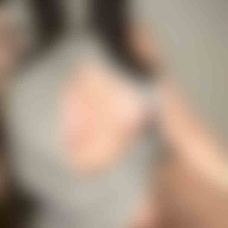 乳首チラ見せ💓💭
