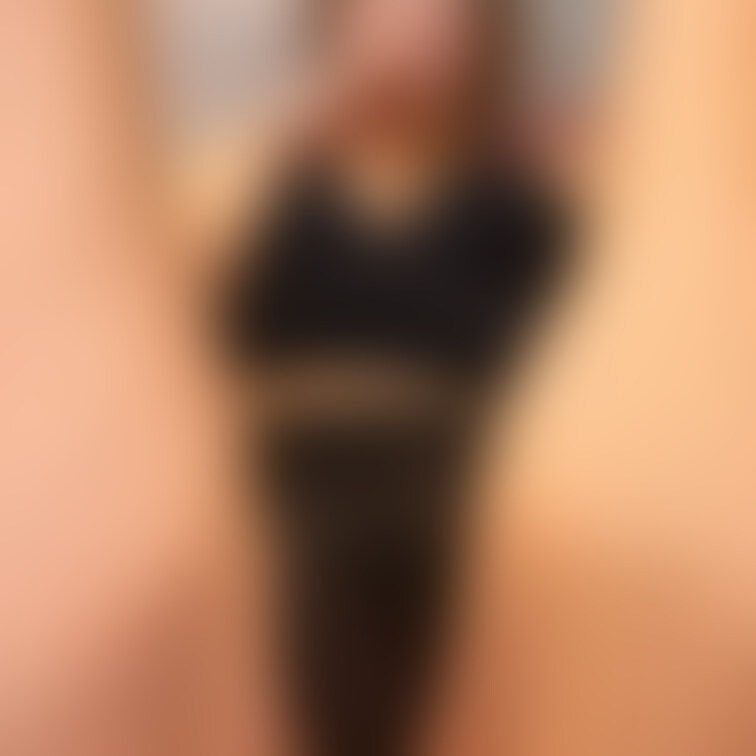 すっけすけすぎるのは好きですか？コメントやいいねください！個別のzoomで秘密の二人きりでチケット興味ありますか？