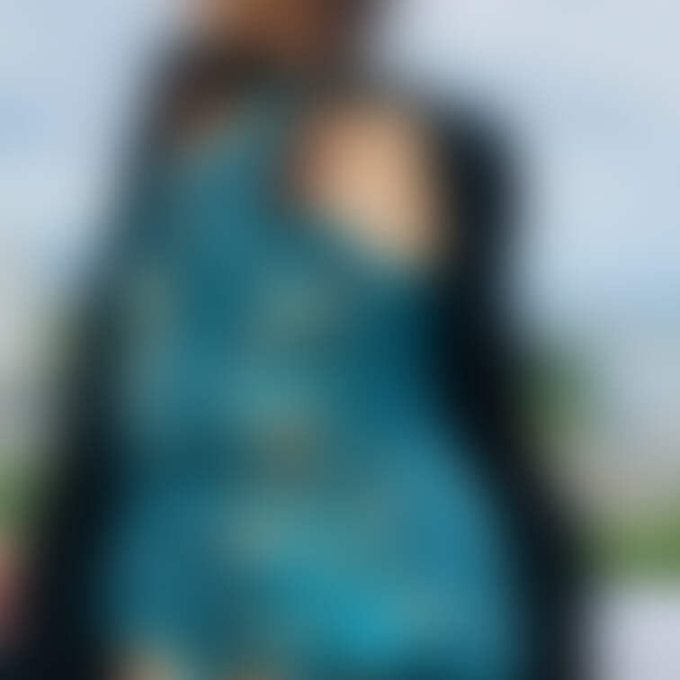 乳首見せＴシャツで残暑を乗り切ります