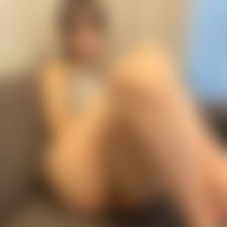 むちむちな下半身でも抱いてくれますか？😖❤️❤️叩きたくなるお尻ってよく言われます😖 

💋直接連絡先を交換して私を