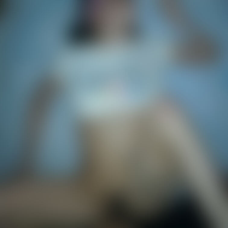 【恥ずかしい程パンティをべっちょり濡らすオナ狂いお○○○さん③】
待ちにまった挿入!!
ビチョ濡れな膣穴は終