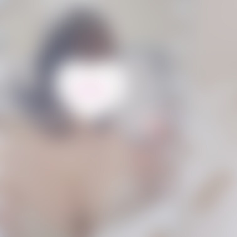 ［全プラン］恥ずかしくなってすぐ消しちゃった

ぶりぶりした服載せるの恥ずかしいよね

いつも良いねとコメントあ