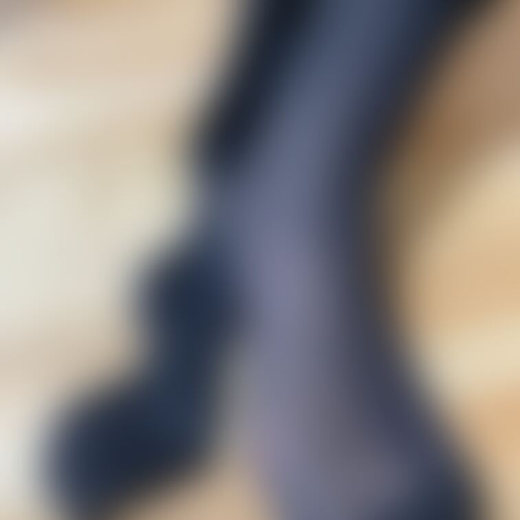 脱ぎかけももか