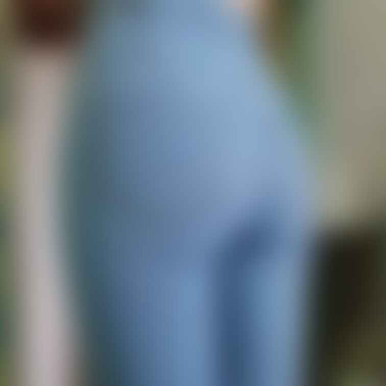 EMODAのハイウエストデニムをパンティ履かないで直穿きして写真撮影したそうです

明日新作デニム動画公開しますので