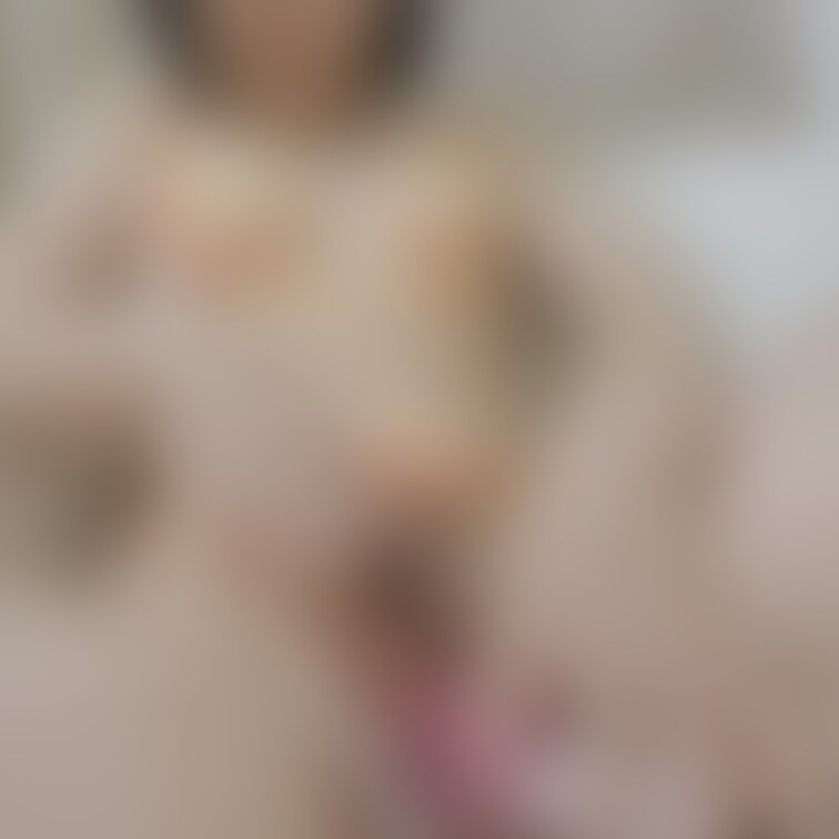 これは静止画でもエッチだけど
ぜひ動画で見て欲しい

熟女のオナニー