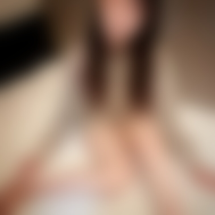 近所の人妻は冷え性なのでクーラーの効いた部屋ではこんな感じです🥶

…でもノーパンです。

画像グィ🔍禁止ね笑