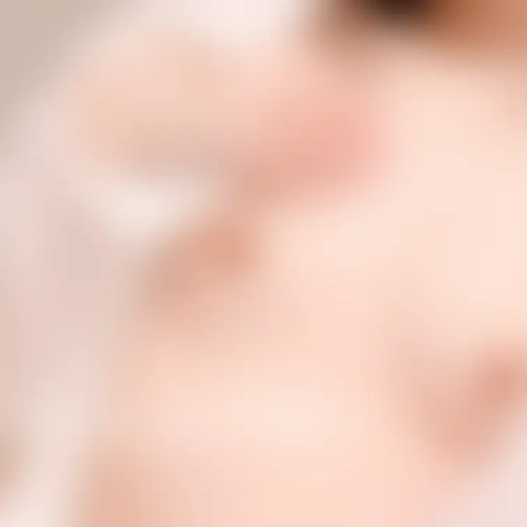 処女で彼氏作った事無いから妄想でしかないんだけど💭
彼シャツとか着てみたいな🥹
シャツの隙間から手を入れられて、その