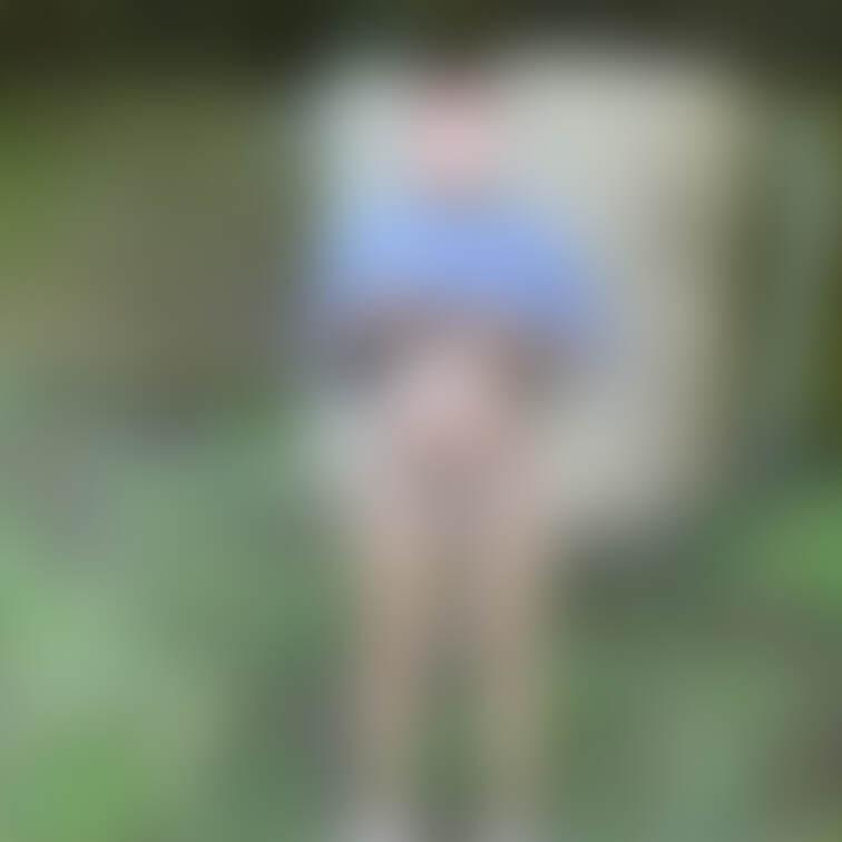ボテ腹妻にTバック履いてもらって野外露出🎶
パンパンなお腹と妊娠でムチムチになった足、お尻
Tバックが可哀想なくらい