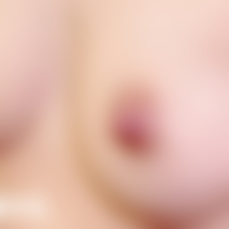 みんな大好き、おっぱいもどうぞ🥰
正直大きさがもう少し欲しかった笑
形は自分でもけっこう好き✨
なぜか乳首は常に勃