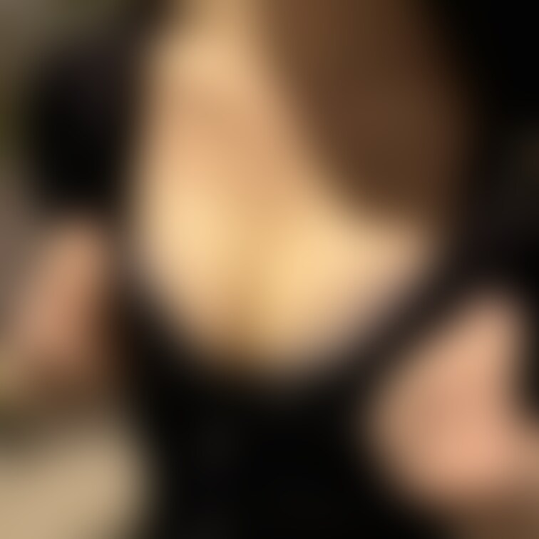 おはユイ♡

昨日はいっぱいコメントありがとうございました♡
嬉しかったです☺️💕

フェラしたり攻めた時に男