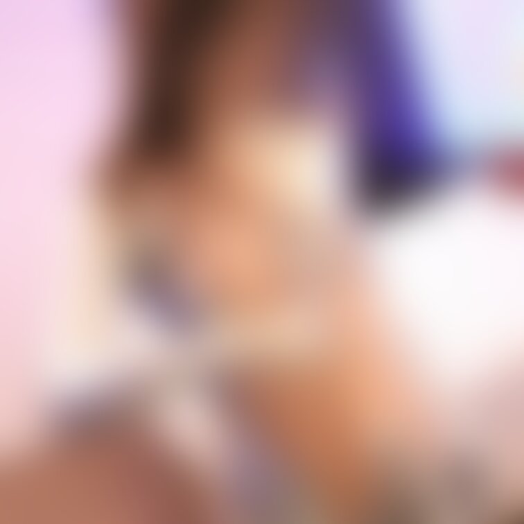 【美少女銀粉モデル】
 スレンダーのアイドル級モデルが銀粉まみれになってくれました！
 最初は髪を銀色にするのも嫌が