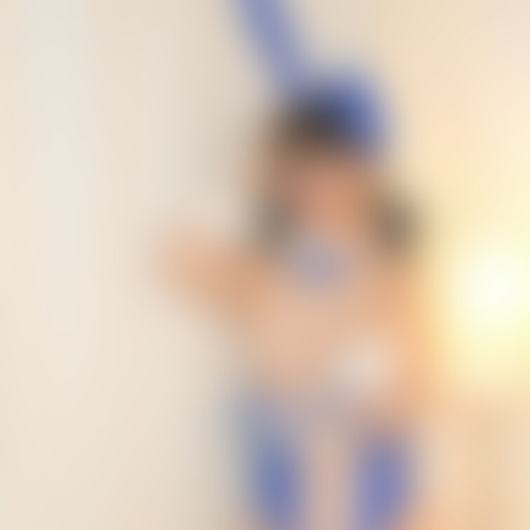 みぃめろの巨乳でもゆるくて脱げちゃうなんて...😠