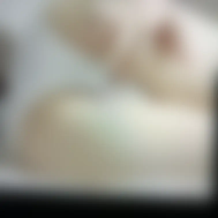 オナニ中
白いパンティの上から局部触ってます