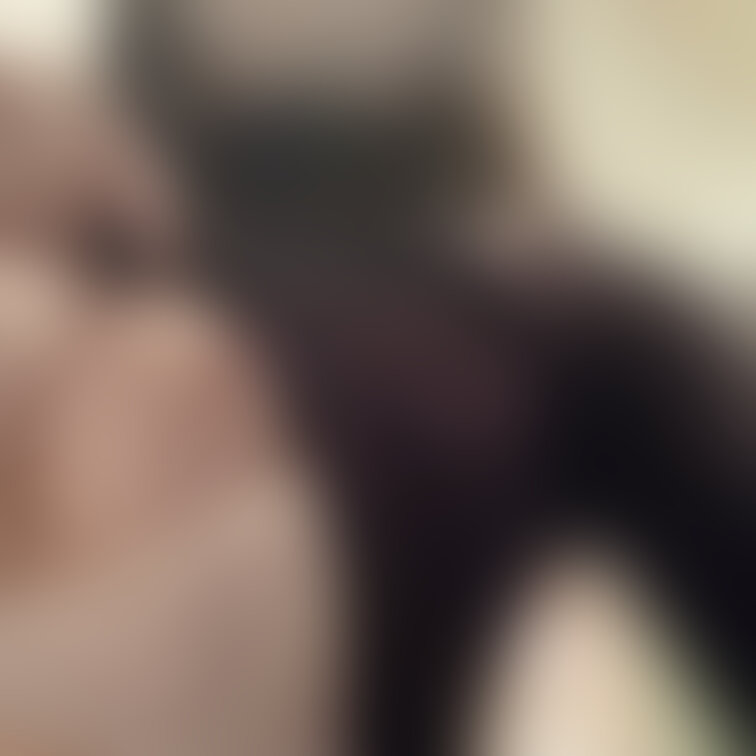 もちろんちくぴも出しちゃいます🍥
ちゃんと外です、いつ人が来るか分からないドキドキが堪りません👍💗
