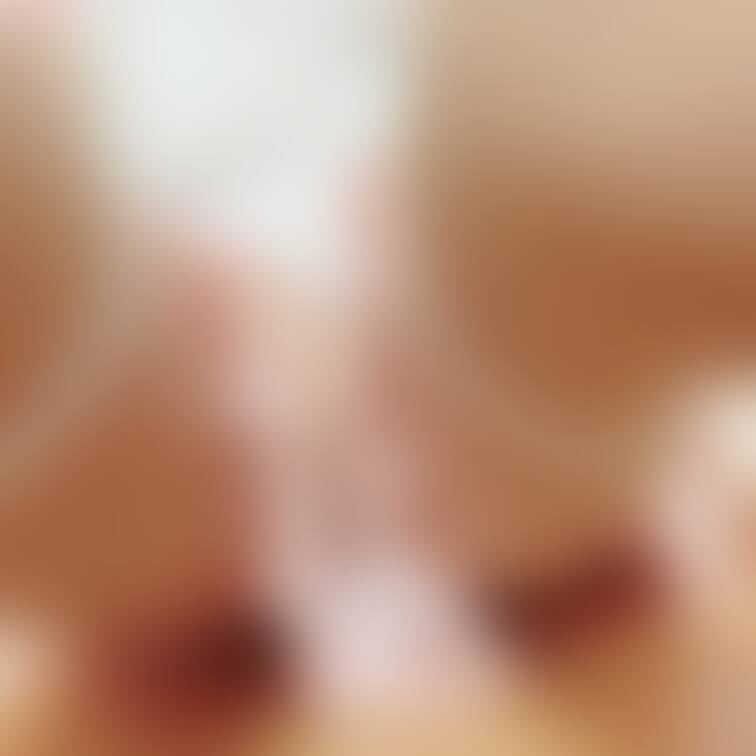 メイドさんでおきゅいん！社長室ではパンチラサービス行っております♡