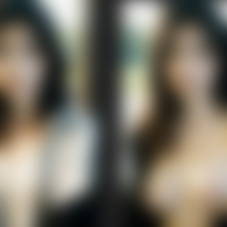 着衣と脱衣を並べた画像です。画像№1088