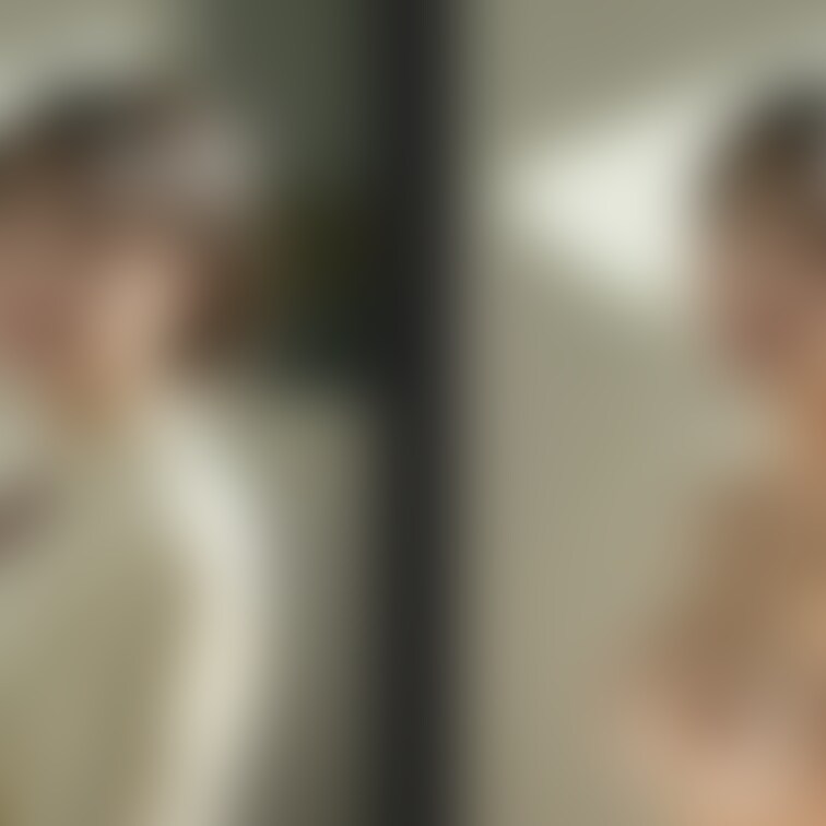 着衣と脱衣の並べた画像です    画像№1426