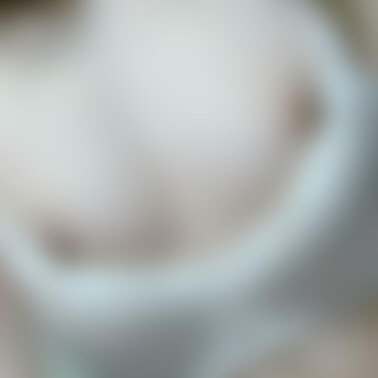 いいね❤️してくれたら嬉しいです💓

乳首勃ったらブラジャー引っかかっちゃう🥺
ちょっと擦れるだけでビクってなっち