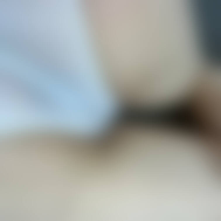 例のパンツ接近ver🍑
最近無加工モチベ高いので
肌感バレバレで恥ずかしいです🫣💕