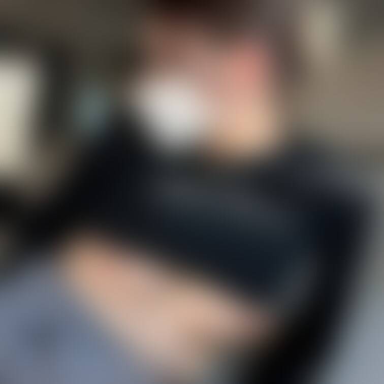 乳首が小さいのがコンプレックスなんです🫣。。
恥ずかしい🥺