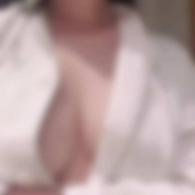 【本編は10/31まで公開🏃💨】

こちらは
おっぱいふにふに💗クローズアップのショート動画🥰
【0円プラン(モ
