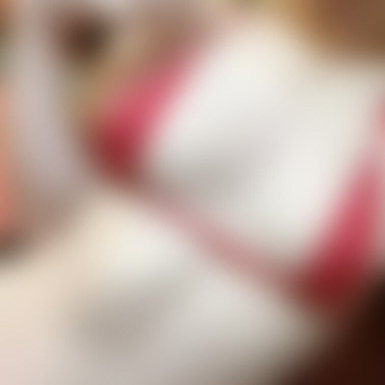 恥ずかしい。。。。。。
マイクロビキニ・・・