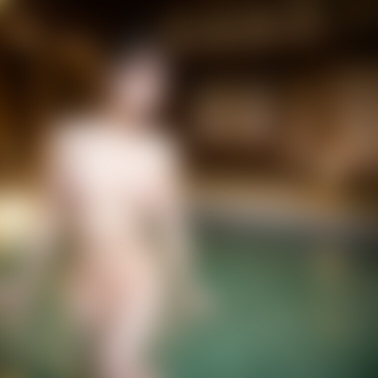 女子大生温泉撮影会。