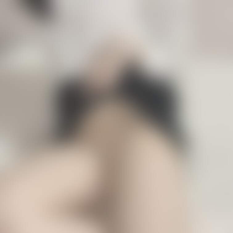 仕事から帰るとどうも身体がムズムズする……///
一緒に気持ちよくなりましょ……?