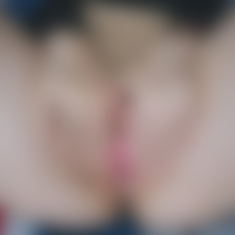 ○○○の女子大生のくぱぁまんこです

綺麗なピンク色をしたえっちな膣内を堪能してください