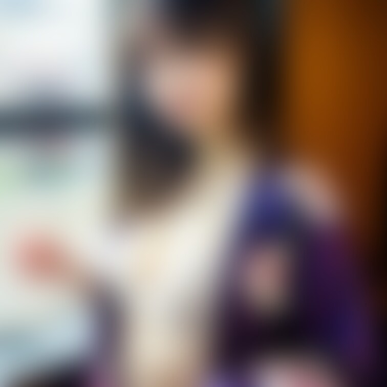 着替え中です