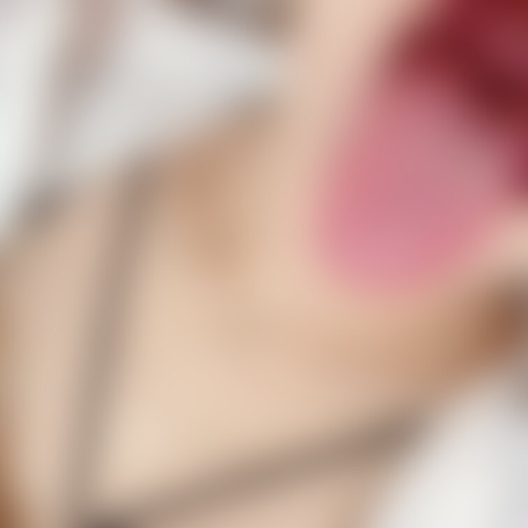 🌼Happyぷらん🌼

明日の動画予告🤭
あめの喉奥観察(  ⚭_⚭)✧ベロは厚め♡
喉奥ぐぽぐぽ使われたいなぁ