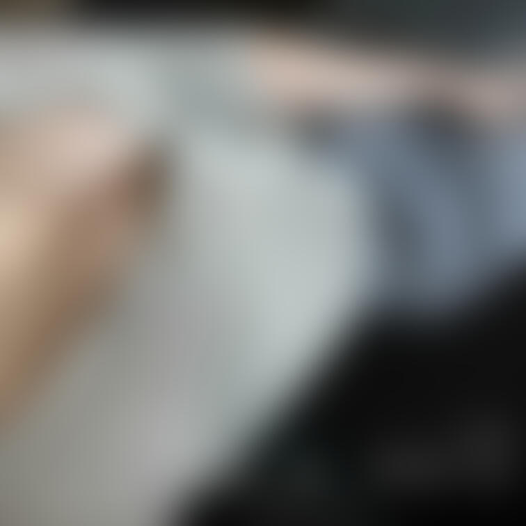 今日も暑いね〜🥵

みんなは三連休なにするのかな？
私はもちろん…(￣▽￣)💕