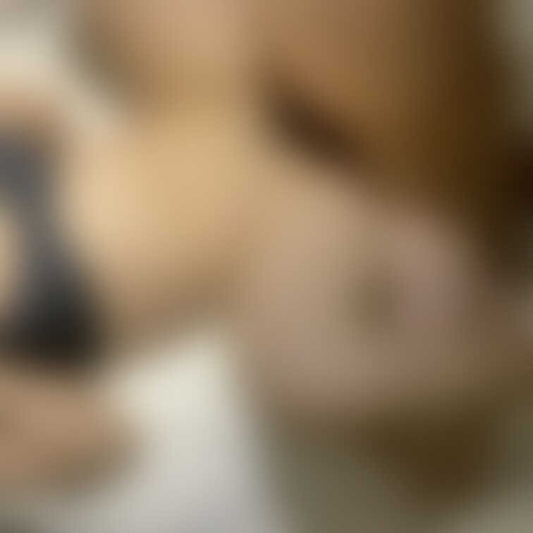 皆さんこんばんは‪︎❤︎‪︎

今回は、名古屋旅行で泊まったホテルでのエッチをお届けします👩‍❤️‍👨

久々の