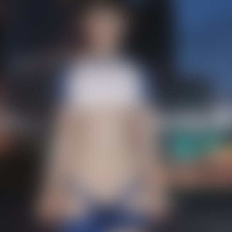 露撮の季節がきたぁ〜っ！🥰
もちもち大っきいお尻が際立つ...🫣💗
そして案の定おま◯こはグチョグチョです💭


