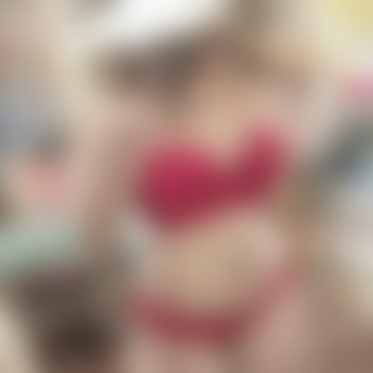 初めての赤♥️どお？