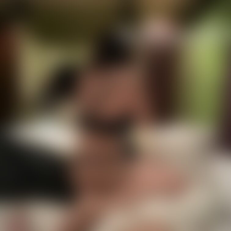新作がなかなか撮れず申し訳ありません😂
近々人妻セフさんと会う予定で
現在動画配信交渉中です🤤

できたらアップ