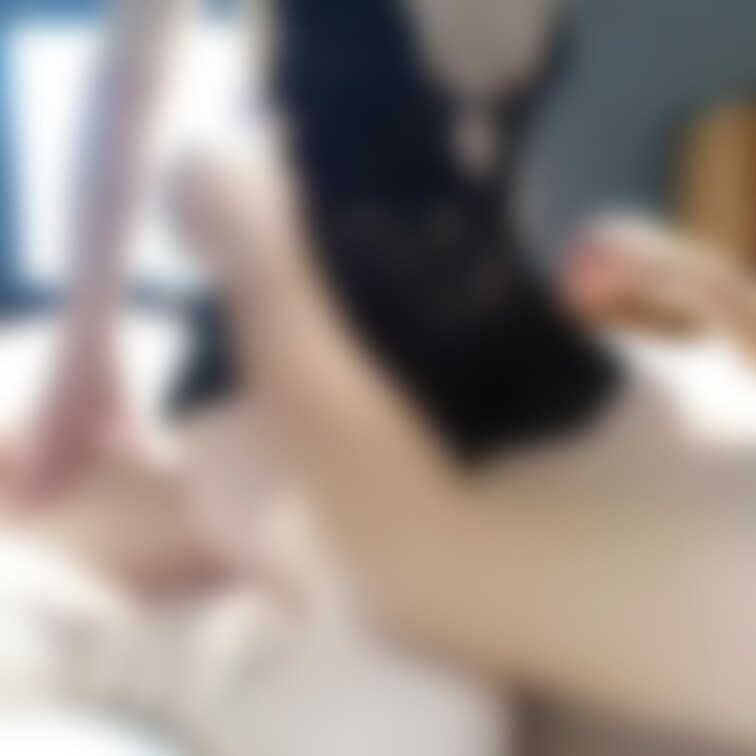 カナに旦那のおちんちんが入ってる動画でモザイク処理を一部やり直した再アップ動画だよ😀以前の動画を購入された方は内容は同じ