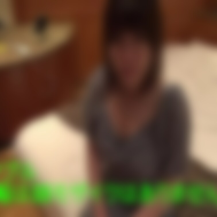 今回はSNSで出会った素人○○○のなつみちゃんとはめ撮りです。

一見おとなしく、真面目な清楚系な女の子ですが、いざ