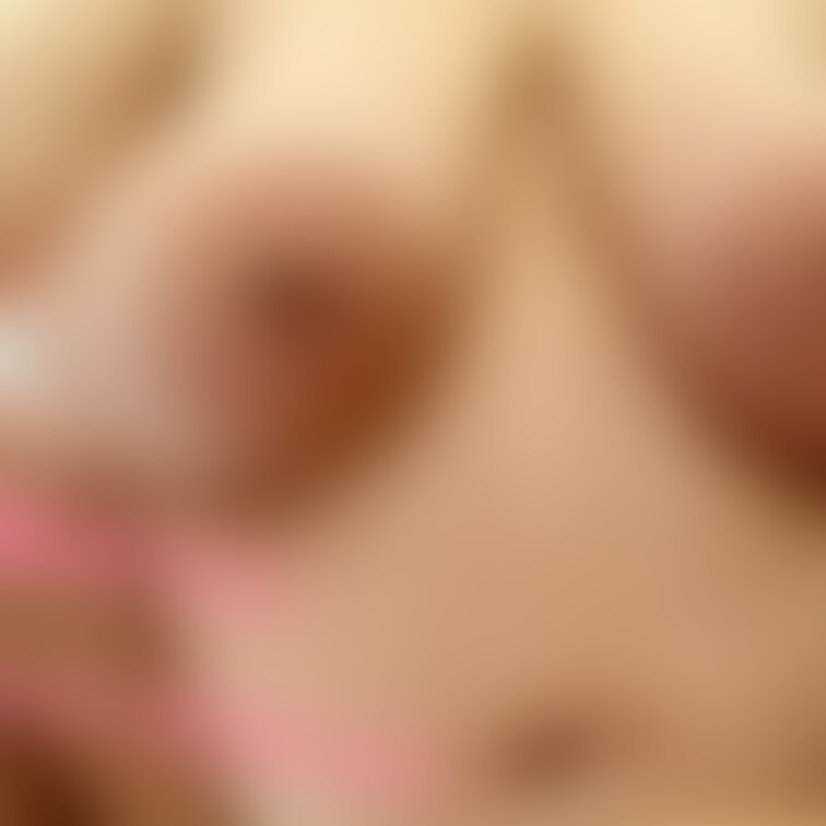 乳首大きいでしょ。