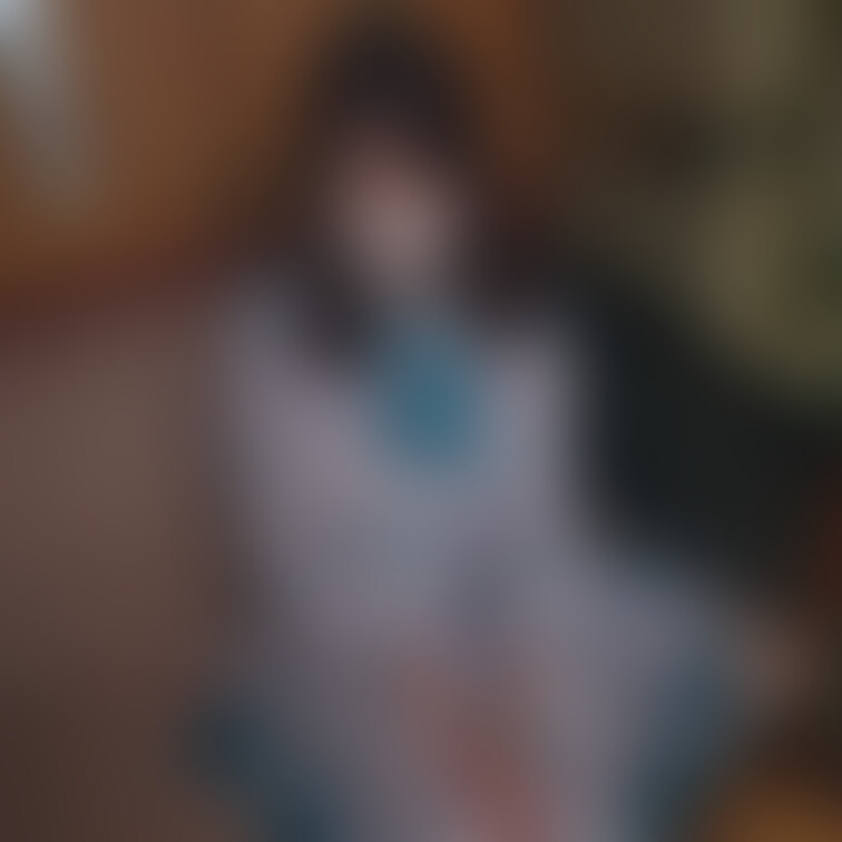 今回は1年以上前に撮影したものになります。

彼女は2年ぐらい前まで店長のセフレだったキャバ嬢です。
今は高級クラ