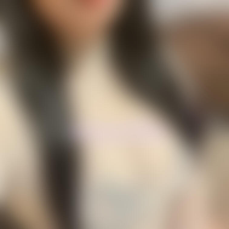インナー着るの、忘れがち。

脱いでびっくり🫢

むちむちですみません…
お好きでしたら構ってください☺️