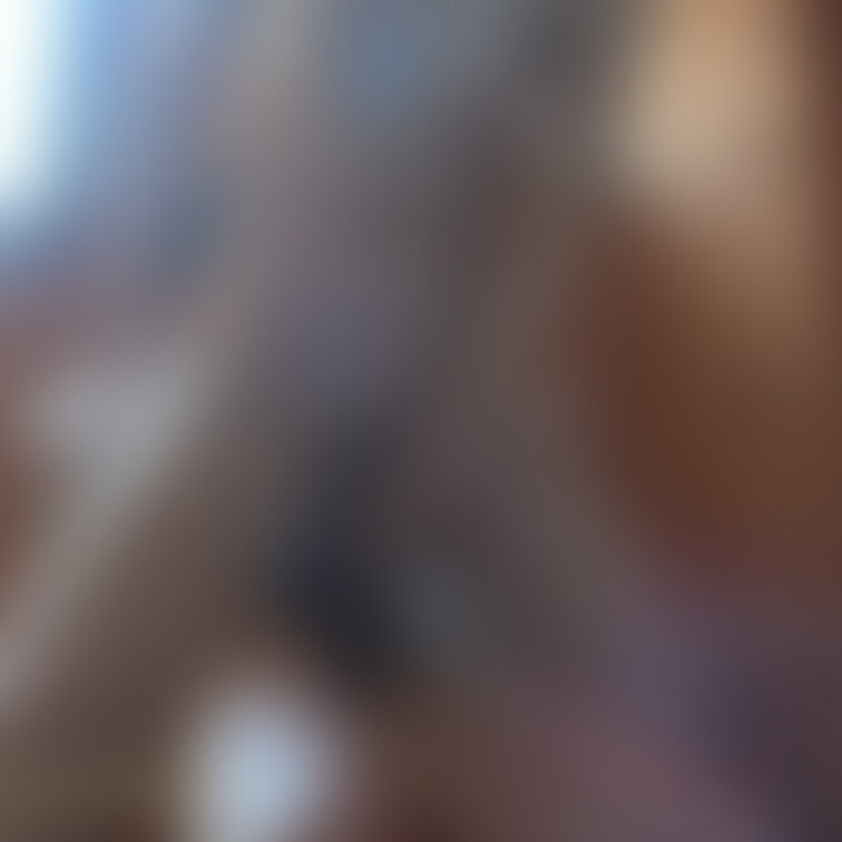 ち〇ぽを自ら導き挿入し背面座位で喘ぐ動画のキャプチャーを御覧ください。