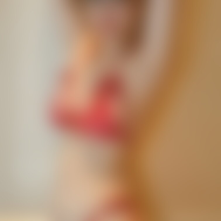 すぐ見えちゃう笑
もはや乳首の方から見えたがってるのでは🤔