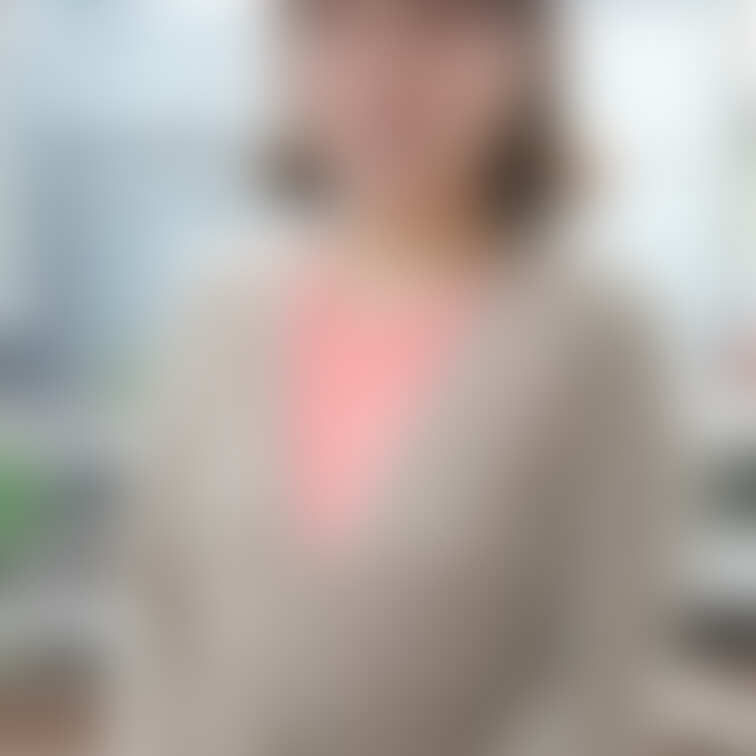 【The EHC premium 】#002_NATSUMI
NATSUMIの野外でおしっこ（サンプル）

どこに