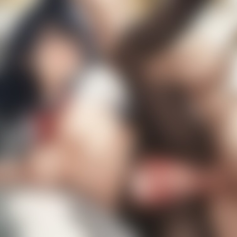老人に中出しされて妊娠してしまうセーラー服に黒タイツ女子の子宮断面図