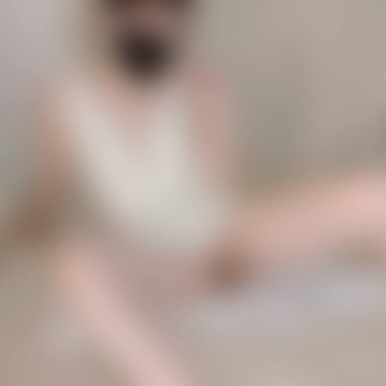 おはよ♡
みんなそろそろ
ドレスでのえっちが見たいようね😎
昨日撮ったからお楽しみに🤤
