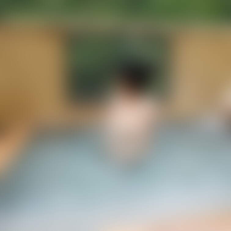 みずきさん。豊満な体を見せつけるように入浴してます。